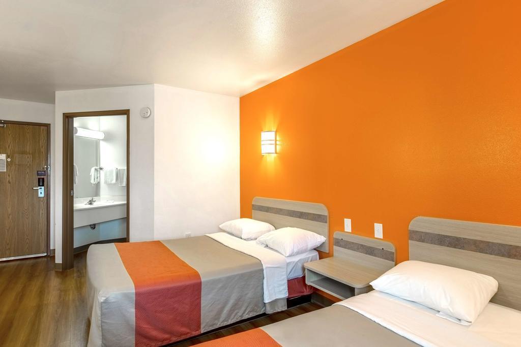 Motel 6-Baraboo, Wi - Lake Delton-Wisconsin Dells Eksteriør bilde
